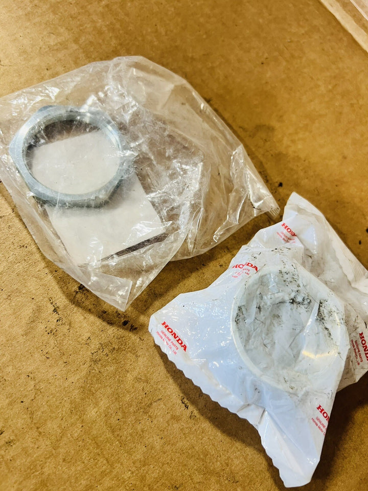 Honda TRX ATC 250 R axle nuts OEM